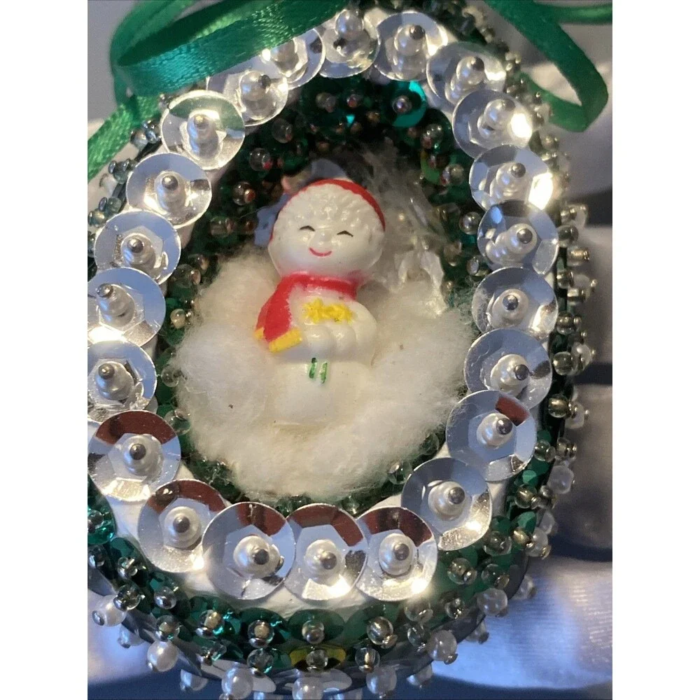 Vintage Christmas 3D Snowman Diorama Beaded Push Pin Ornament Handmade Green